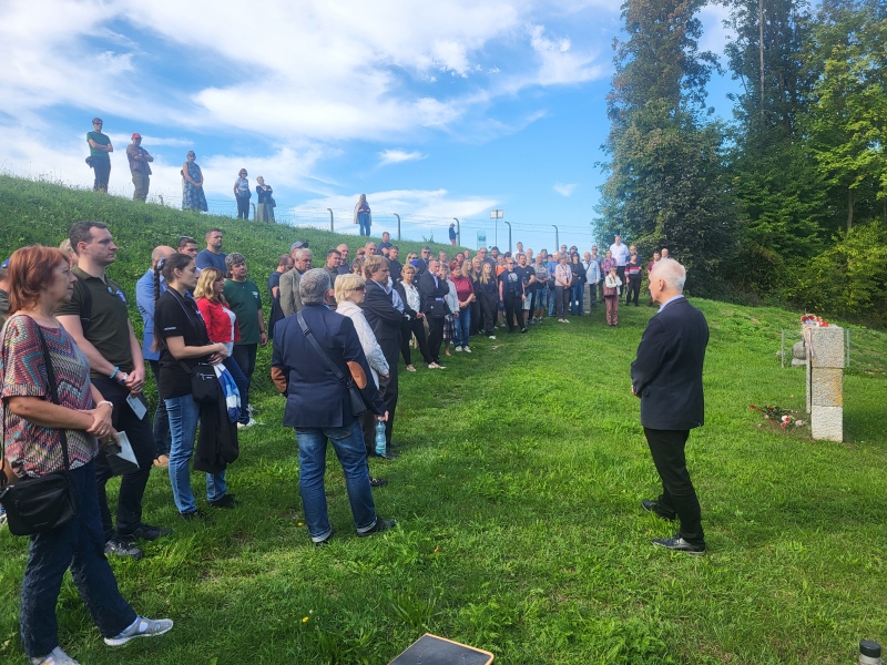Odhalení pamětní desky v KT Mauthausen