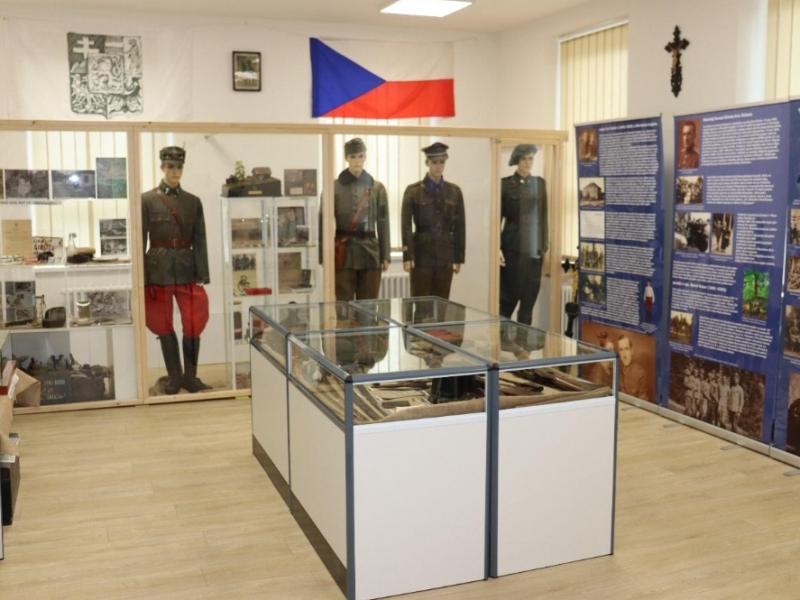 Expozice L. Ecker - zapujčeno L. Lexa