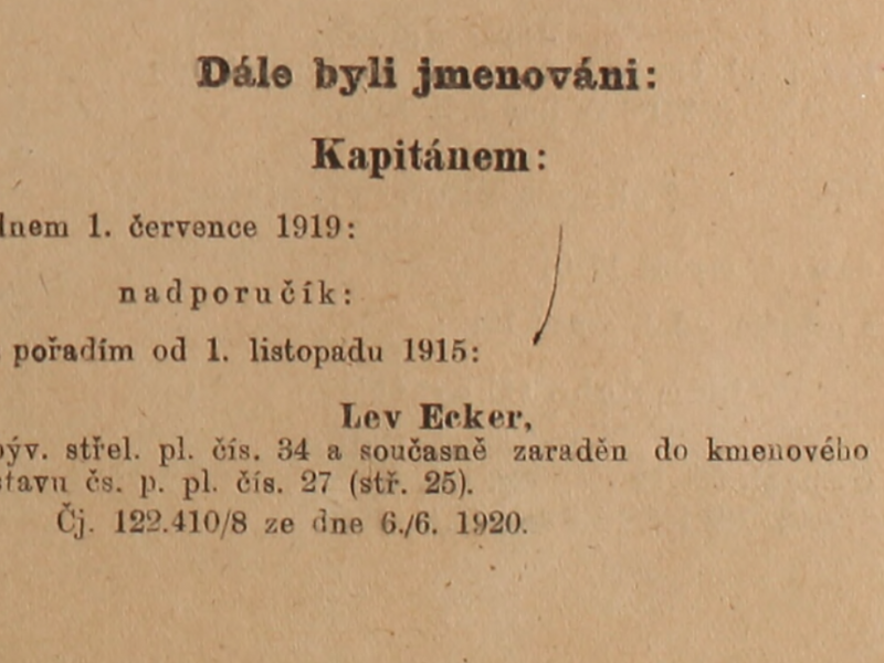 Jmenování L. Eckera do hodnosti kapitána