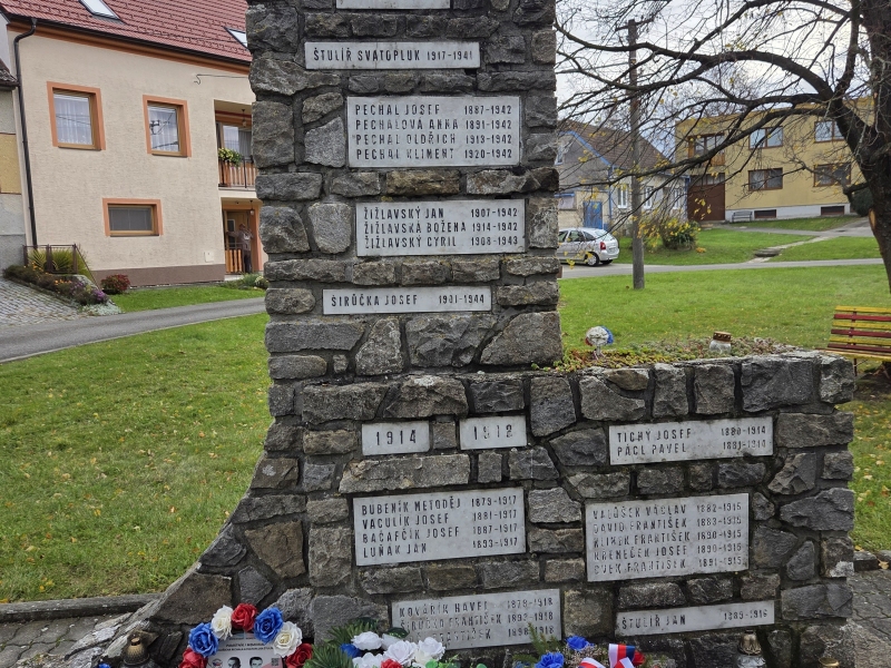 Pomník obětem první i druhé světové války